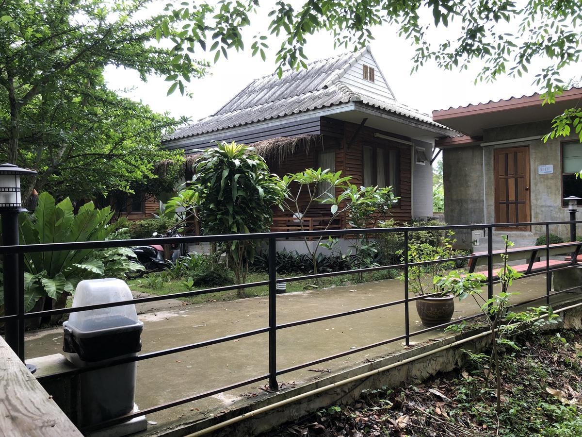 The Creek At Khao Yai Hotell Pak Chong Exteriör bild